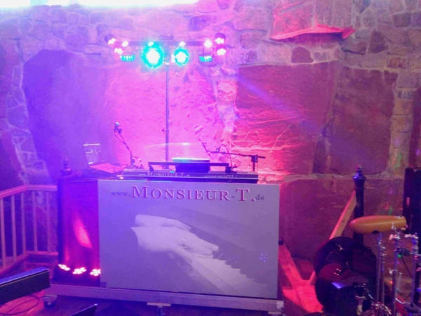 Jakubzburg Mortka & Monsieur T._140900